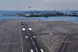 Image result for 羽田空港 滑走路