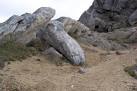 Slabs of rock fell over like dominos. - via Daymix