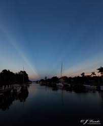 Attēlu rezultāti vaicājumam “anticrepuscular rays”