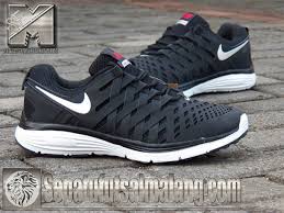 Sepatu FutsalQ | Bekerja sama dengan Toko Online ...