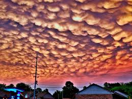 Attēlu rezultāti vaicājumam “Mammatus”