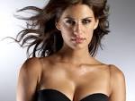 Photo Gallery: Fashion Model <b>Yamila Diaz</b> HD