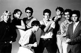 Veja o antes e depois dos integrantes do Tit&atilde;s - Foto 1 - M&uacute;sica - R7