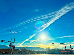 Attēlu rezultāti vaicājumam “Contrail shadows”