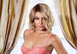 Resultado de imagem para "britney spears" calcinha