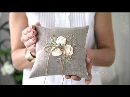 Vaizdo rezultatas pagal užklausą „wedding pillows“
