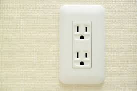 Image result for コンセント　穴 %