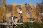 Re-thatching cottage. One of Cholsey's former public houses gets a new - via Daymix