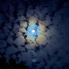 Attēlu rezultāti vaicājumam “Lunar corona”