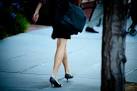 street photography legs - via Daymix
