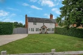 Image result for Norton Lindsay & Wolverton Cricket Club