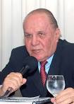 Mario Bitencourt dirige a