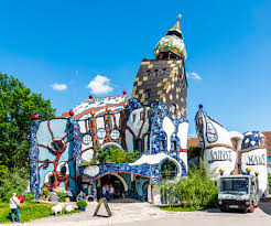 Friedensreich Hundertwasser ile ilgili görsel sonucu
