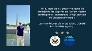 Attēlu rezultāti vaicājumam “Fuligo licentii young”