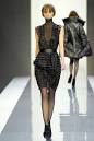 http://www.vogue.co.uk/ImageLib/320x480/Shows/AW2007/Paris/R-T-W/Akris/00370f.jpg