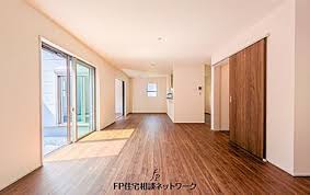 Image result for 立川市栄町4丁目〈新築〉多摩モノレール「立飛」駅徒歩13分　3LDK　リビングイン階段　食洗機　電動シャッター　駐車2台可能　住宅性能表示W取得（設計＋建築）　耐震等級3　長期優良住宅　断熱等級6　