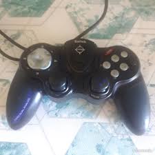 Résultat de recherche d'images pour "SAITEK P990 DUAL ANALOG"