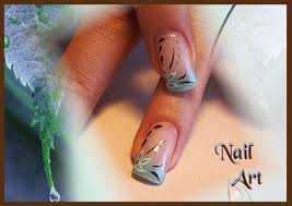 Le Nail-Art Images?q=tbn:ANd9GcTxsAXxuGVHsPpdBlaW7ves1a7j-D-xa6Vw3sFY6TudpmPsKA82