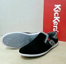 Jual Sepatu sepatu pria kickers casual hitam Murah | Mart of ...