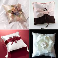 Vaizdo rezultatas pagal užklausą „wedding pillows“