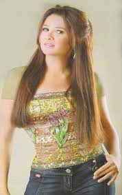 اجمل صور للفنانة ياسمين2011  Images?q=tbn:ANd9GcTypesT4iIWETOPhmZitJv1tKfwaMAOrzPG0xPddPyF_Ea-SzByBw