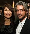 Catherine Keener, Dermot Mulroney Divorce Finalized | ExtraTV.
