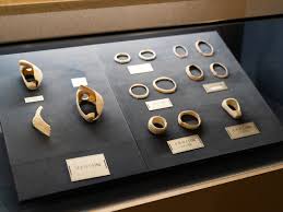 Image result for 土井ヶ浜遺跡　視線　故郷