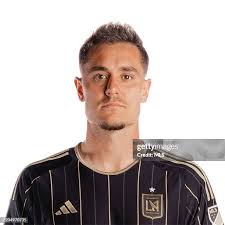 「アーロン・ユージック」の画像検索結果