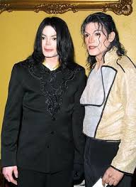 Algunos dobles de Michael Jackson Images?q=tbn:ANd9GcTzqoI-LSG9LPqvOlAMGoNw_C0s3GwYQV2kIdW7u8fScfG33Xpv1A