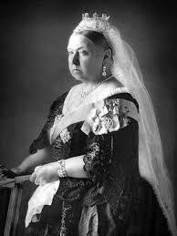 queen victoria costumes