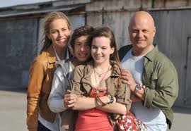 no ordinary family no ordinary