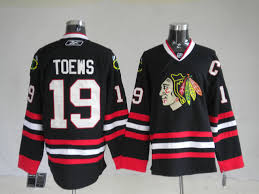 blackhawks jersey black
