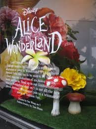 alice in wonderland items
