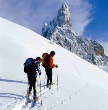 sci alpinismo01 Fascino e rischi dello sci alpinismo, disciplina alpinistica con il maggior numero di incidenti mortali.