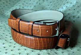 موضا لينا انحنا الشبا ب الـحـزام C8_alligator_belt