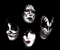 kiss mask