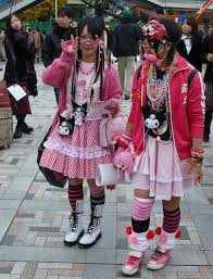 emo girl fashion