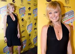 Malin Akerman fashion