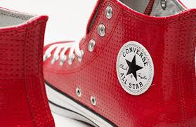 chuck taylor converses