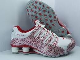 women nike shoes