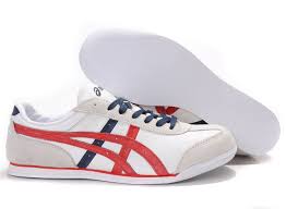 asics revolve le