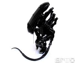 alien sculpture