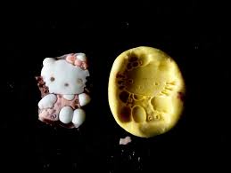 hello kitty chocolate molds