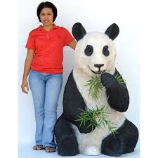 panda statue