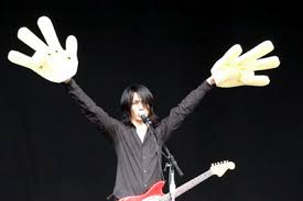 Black Moon - Throw Your Hands In The Air