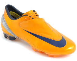 اروع احذية لهوات رياضة كرة القدم nike puma adidas  Nike-m10