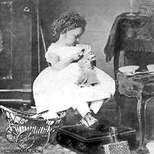 antique dolls