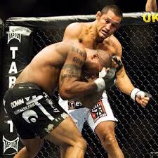 Dan Henderson - Jake Shields