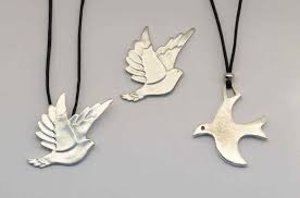 dove pin