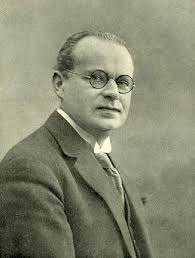 http://t0.gstatic.com/images?q=tbn:N_d8JXv8wdLw_M:http://www.chessbase.com/news/2008/winter/nimzowitsch02-ew.jpg